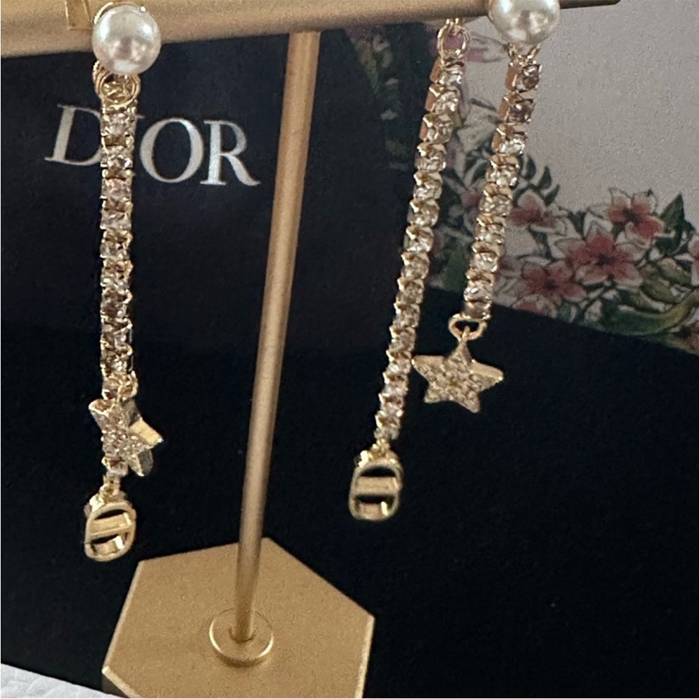 Dior - Picture 5 of 14